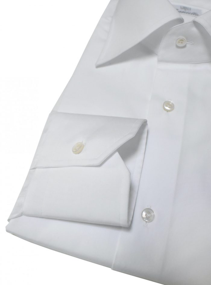 Our FOR YOU ESPRESSO ONLY poplin 100% Cotton shirt.
