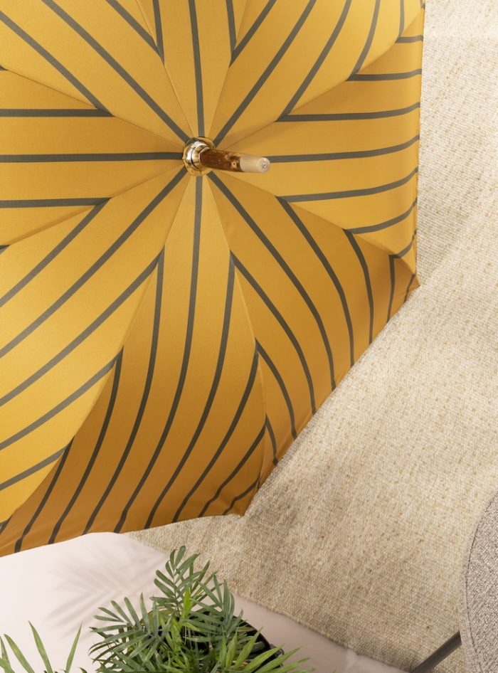 AMIATA solid stick chestnut with gold/grey regimental fabric umbrella - Image 4